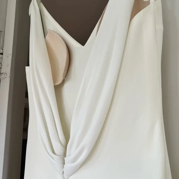 Made with Love “Harry” wedding dress with detachable train - Ivory - Picture 9 of 11